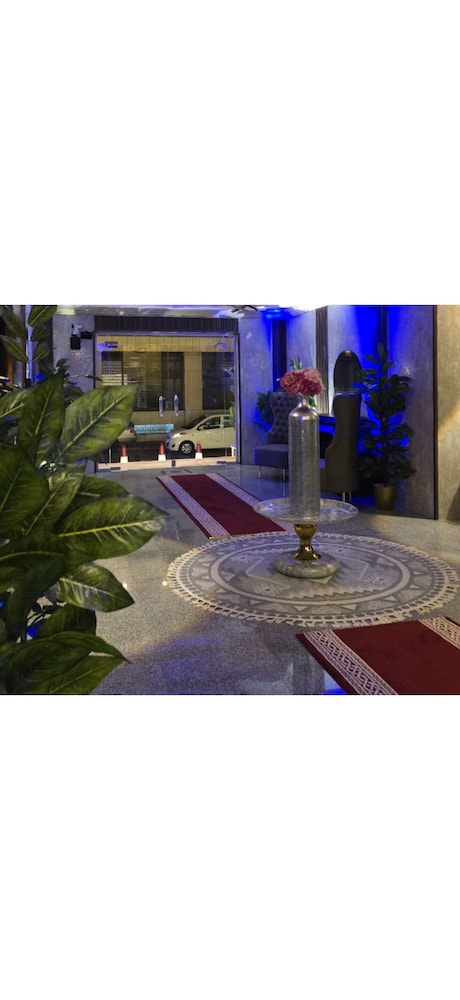 Hotel Comfortable Diamond Apartments Alazizya