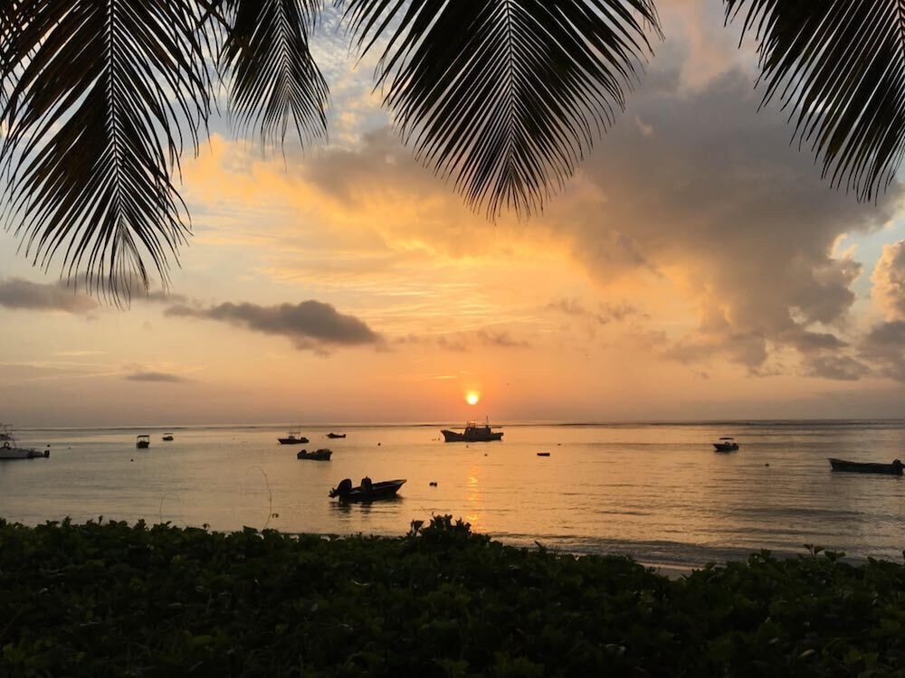 Hotel Shanaz Beachside Retreat