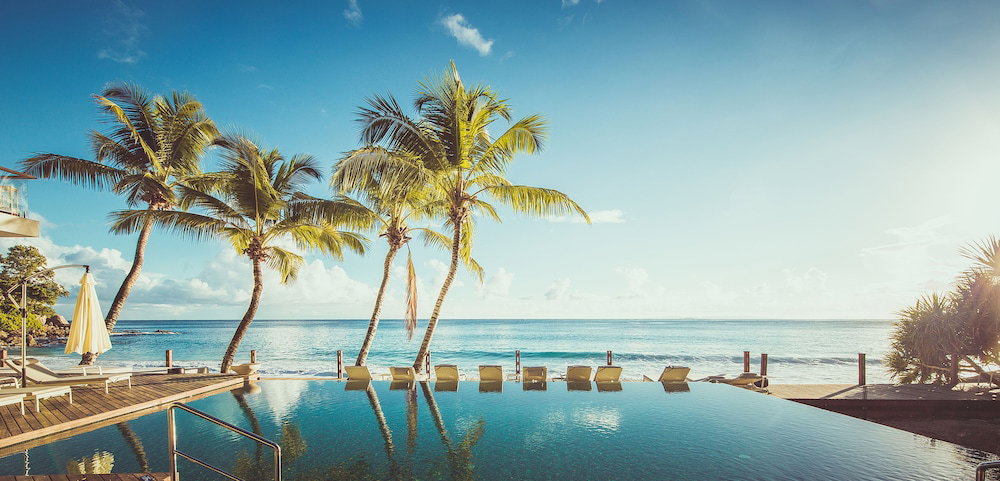 Hotel Carana Beach Hotel