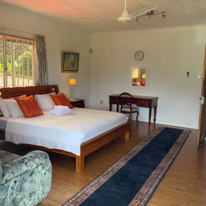 Hotel The Orchard Holiday Home cazare Cascade
