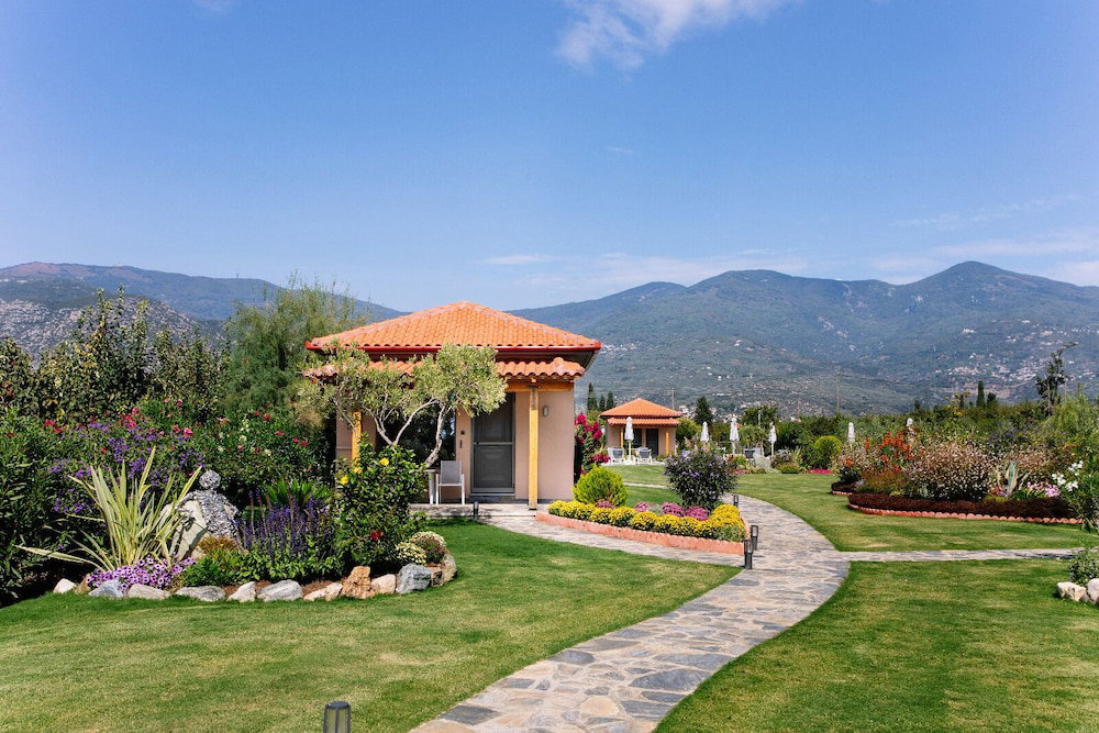 Elite Cottages - Adults Only