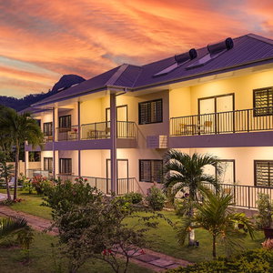 Sejur Creole Breeze Self Catering Apartments vacanta Cascade