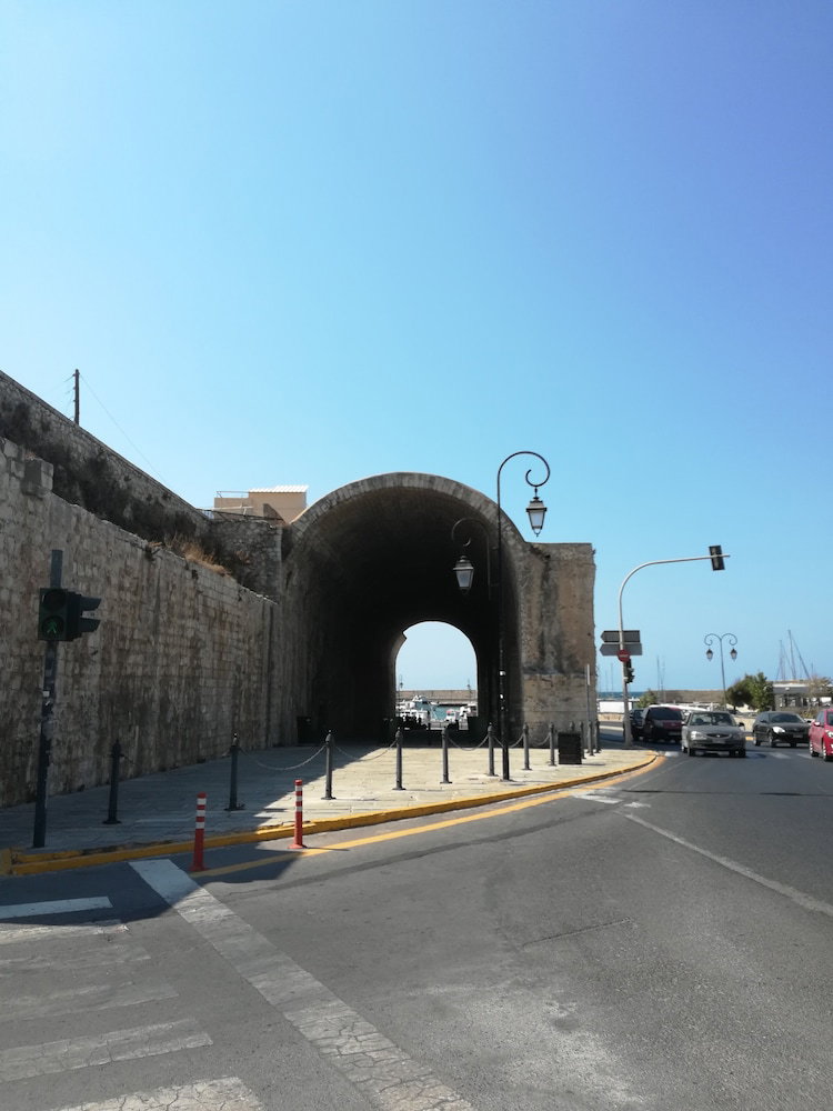 dal travel Luxury Apts Heraklion Center