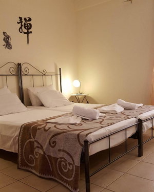 Hotel Amazones Village Suites cazare Khersonisos
