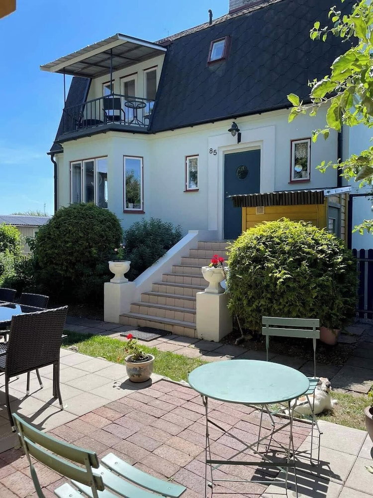 Hotel Vivans Bed & Self Catering