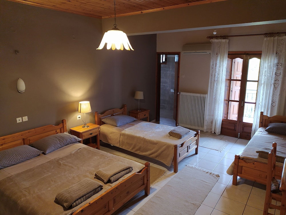 Hotel Defkalion