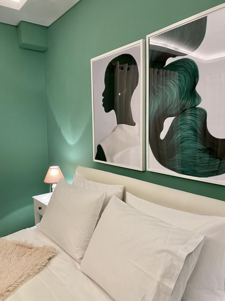 Oasis Garden Apartment