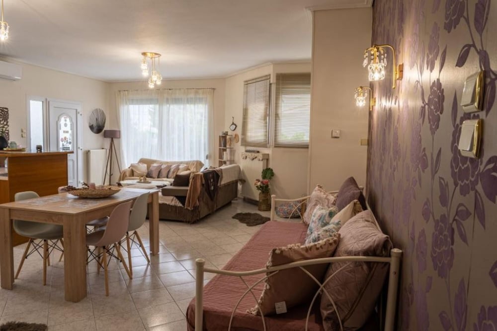 Estell S Sweet Luxury House