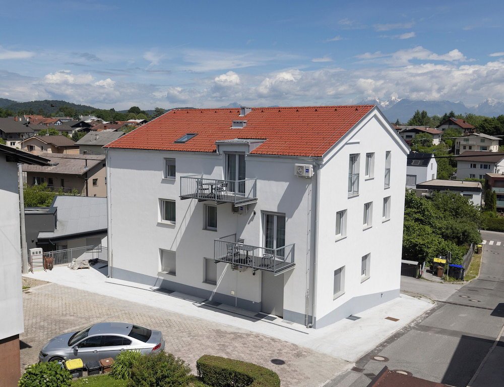 Hotel Villa Andrea Apartments - Ljubljana