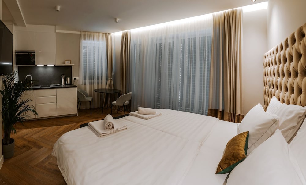 Hotel B Residence - Boutique Apartments Ljubljana - Private Parking