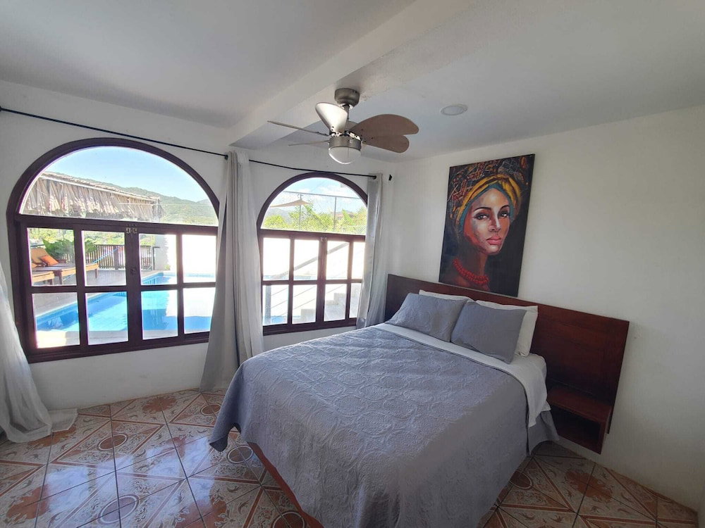 Hotel Bed & Breakfast By The Sea