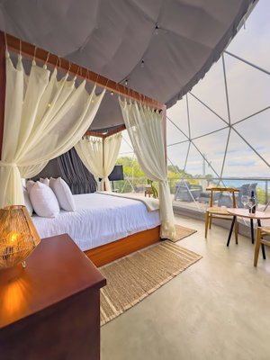 Hotel Cardedeu Domos cazare Santa Tecla