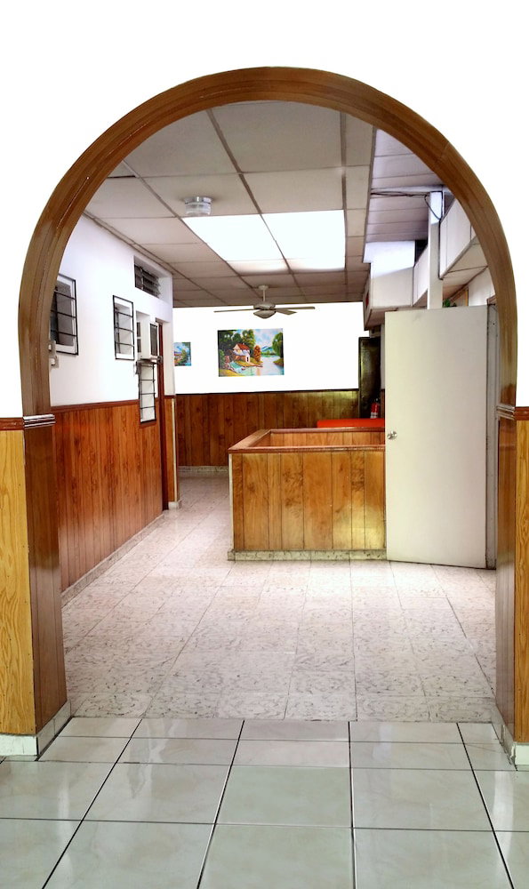 Hotel Manantiales El Salvador