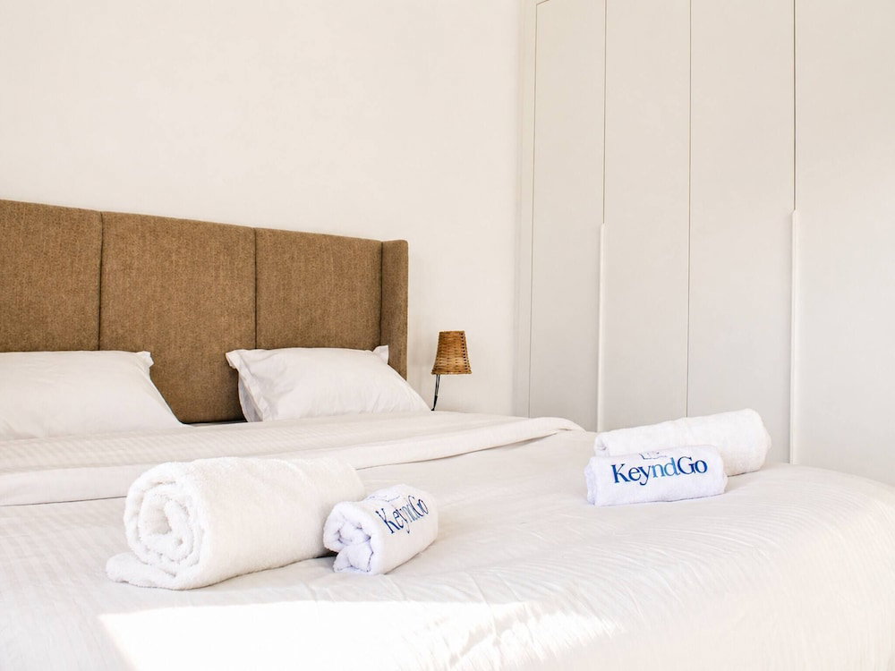 Elegant 2-Bedroom Apartment In La Marsa, Tunisia