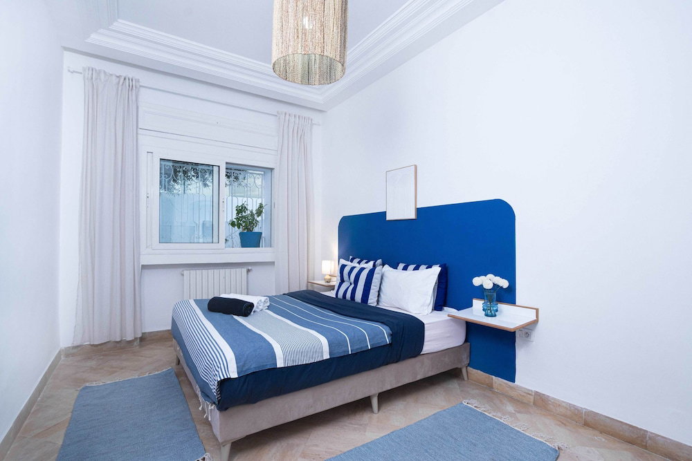Charming 2-Bedroom Apartment With Ocean View In Carthage