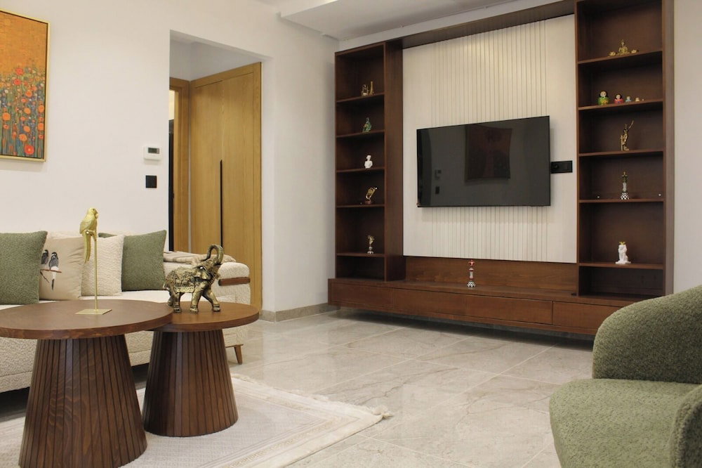 Hotel Charming 2-Bedroom Apartment In Central Tunis With Garden View