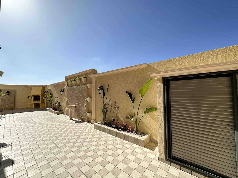 Hotel Luxury Villa, Central Ac, Bbq, Ideal For Events