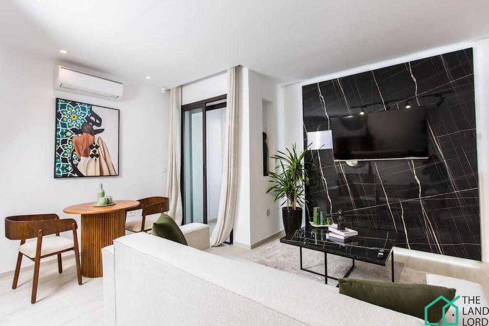 E24 Grand Luxe Tout Quip Et Central