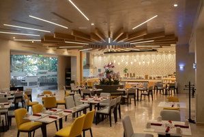 Hotel Hilton San Salvador cazare Santa Tecla