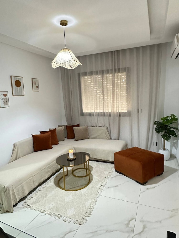 Hotel Luxurious Urban Sanctuary In The Heart Of Tunis