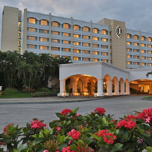 Hotel Real Intercontinental San Salvador At Metrocentro Mall By Ihg cazare Ayutuxtepeque