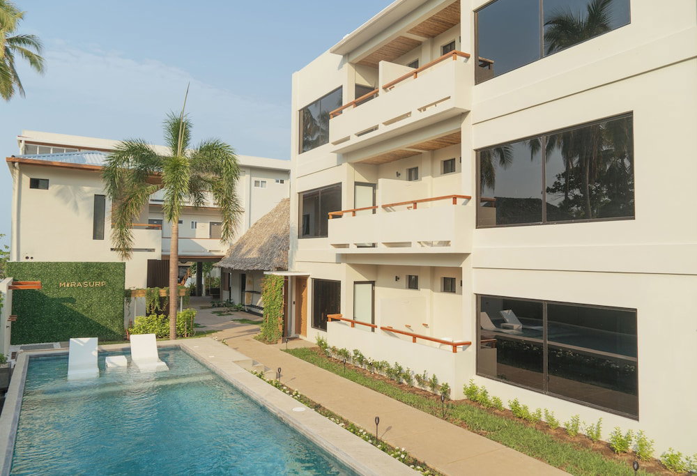 Hotel Mirasurf Hotel & Waves
