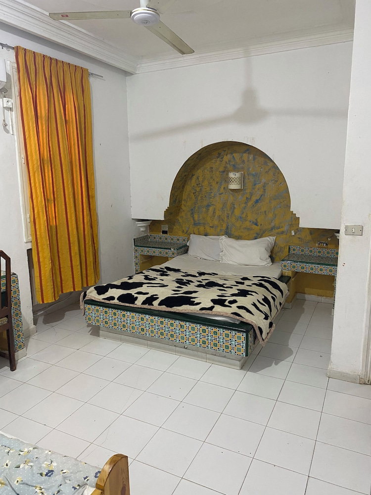 Hotel Hôtel Russie