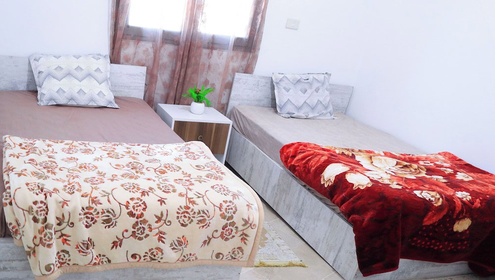 Hotel Charming 2-Bedroom Apartment In Sidi Bouzid Essafir Residence - A