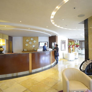 Sejur The Penthouse Suites Hotel vacanta Ariana