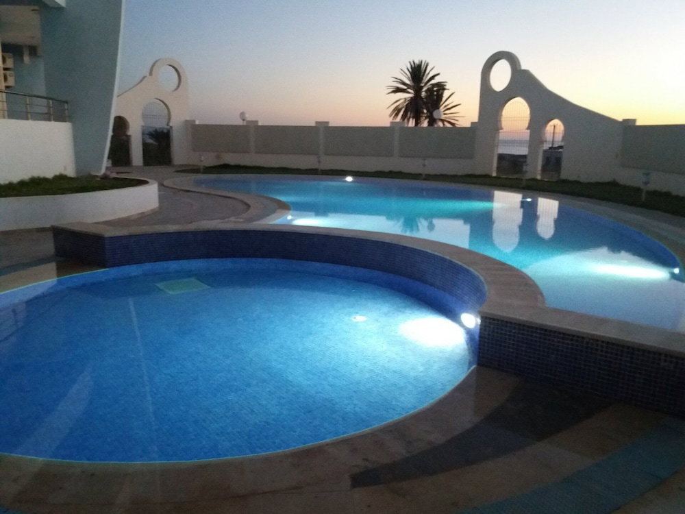 Hotel Studio Apartment Beach Front