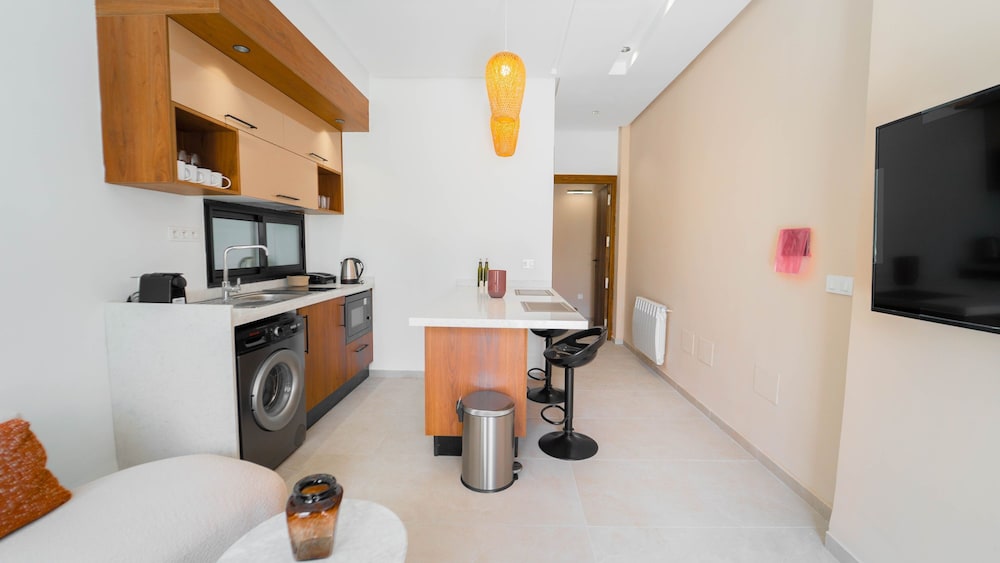 Aurora La Marsa Rdc Modernit Charme