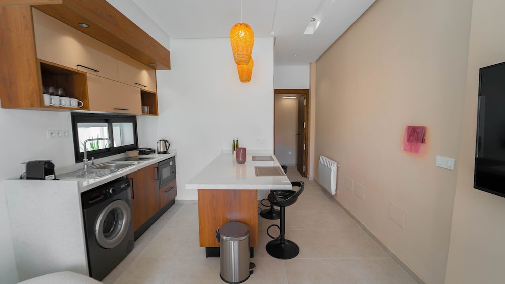 Aurora La Marsa Rdc Modernit Charme