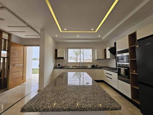 Hotel Luxurious Villa Rental In Houmt Souk, Djerba - Perfect Family Retreat cazare Houmt El Souk