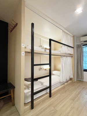Hotel Monomer Hostel Bangkok cazare Ratchathewi