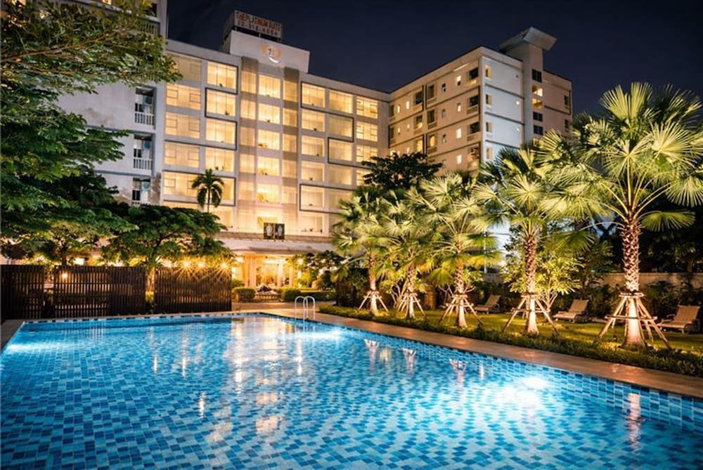 Hotel Sunday Platinum Suites