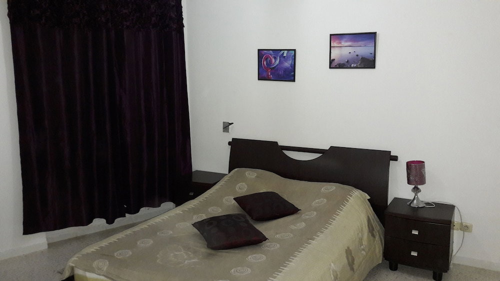 Spacious Very Modern Apartment Richly Furnished