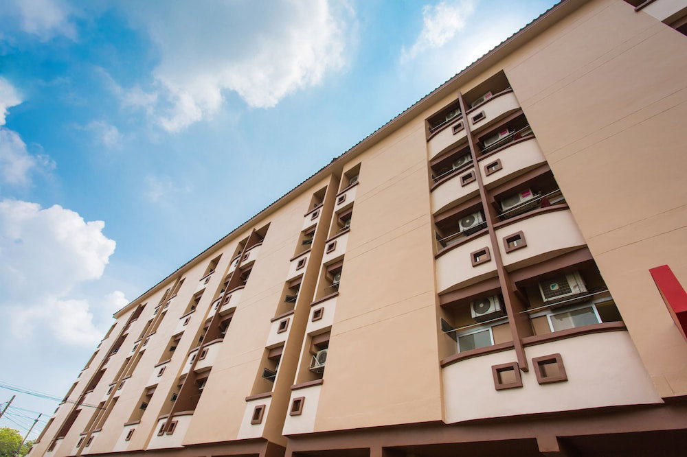 Hotel Casa Narinya At Suvarnbhumi Airport