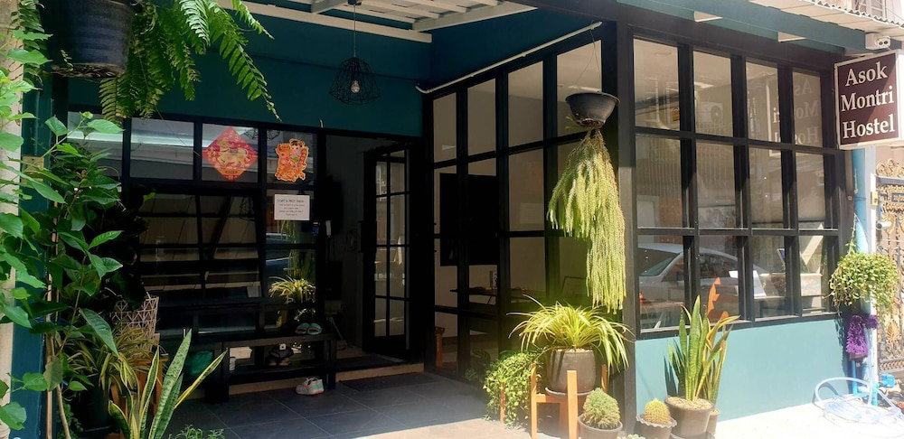 Hotel Asoke Montri Hostel
