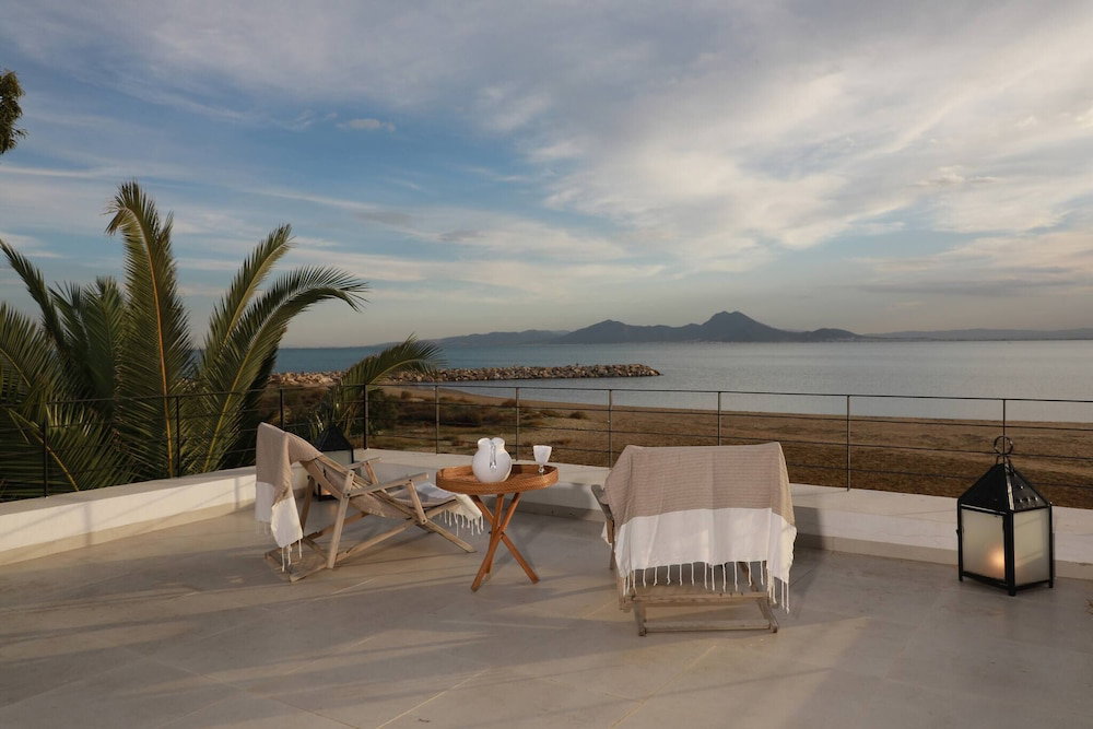 Hotel The Breeze Of Carthage Earthly Paradise