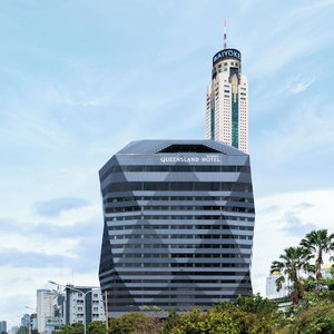 Hotel Queensland Hotel Bangkok cazare Ratchathewi