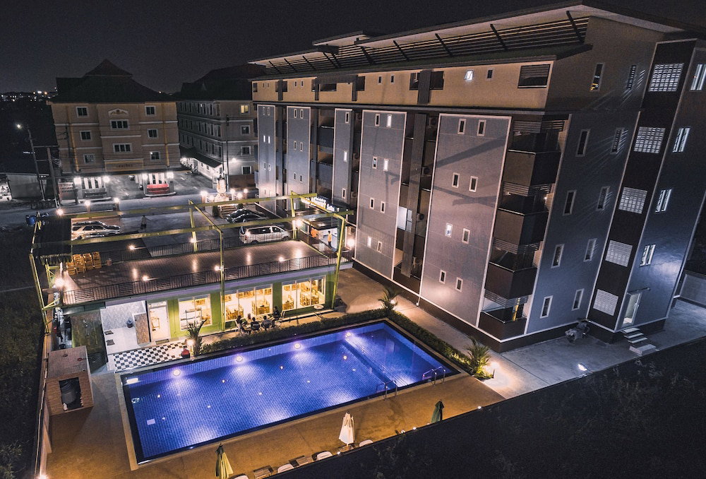 Hotel Gold Airport Suites