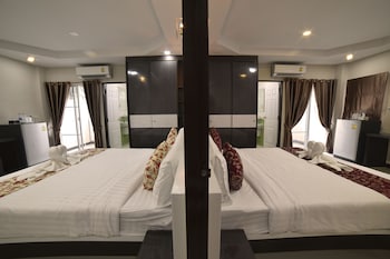 Gold Airport Suites