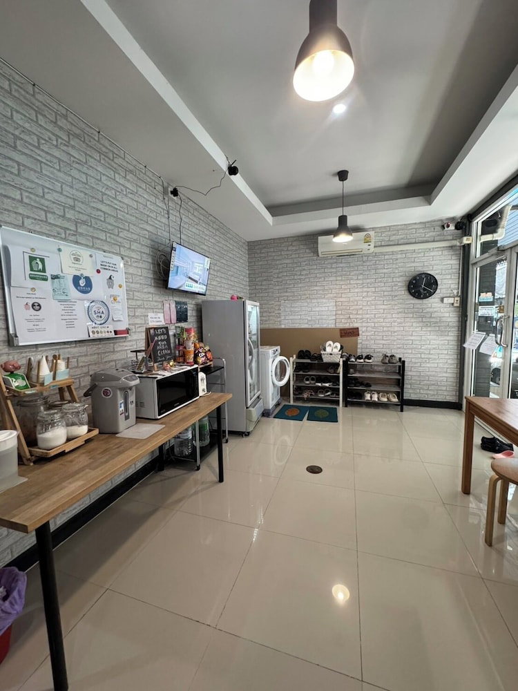 The Little Pig Sukhumvit