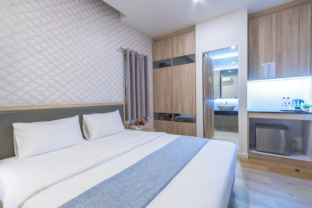 Leela Orchid Hotel