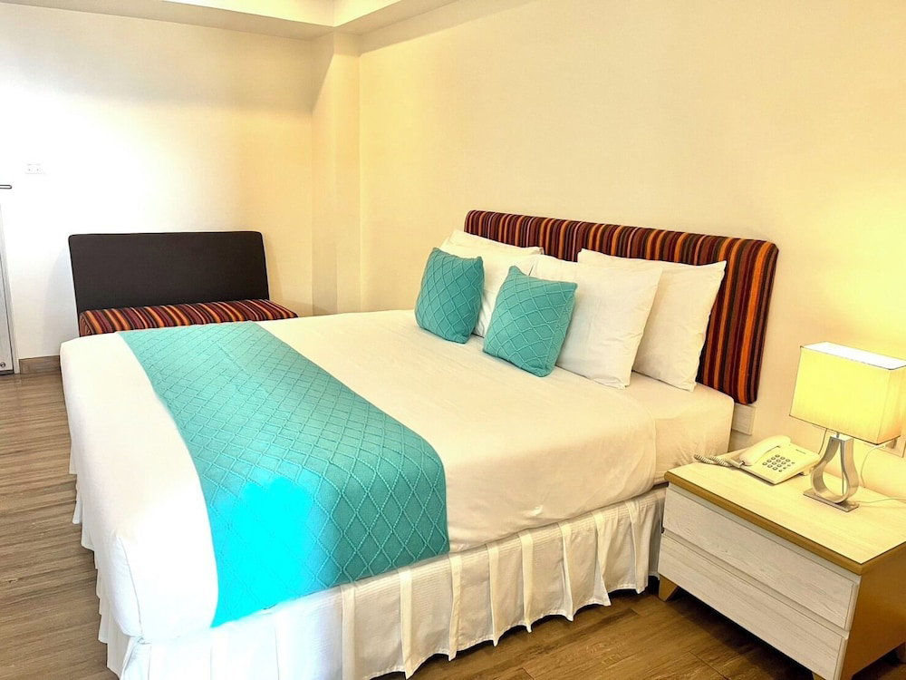 Sky Place Serviced Apartment