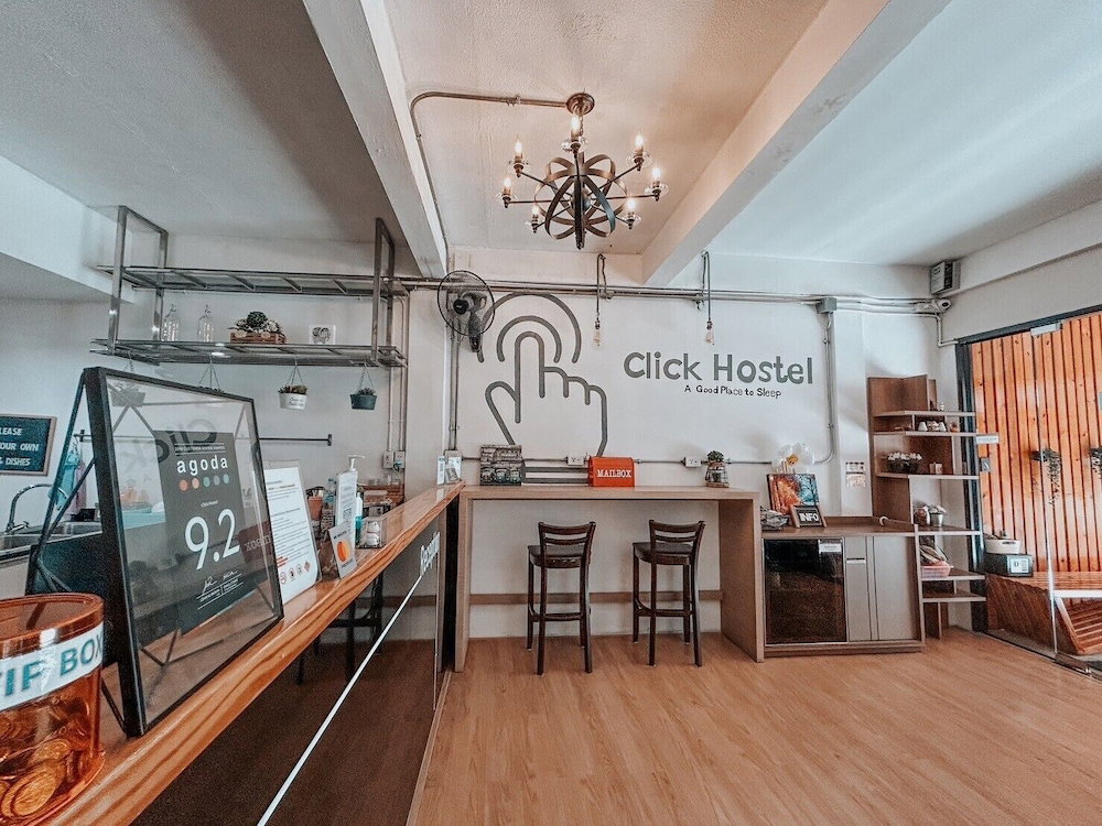 Hotel Click Hostel
