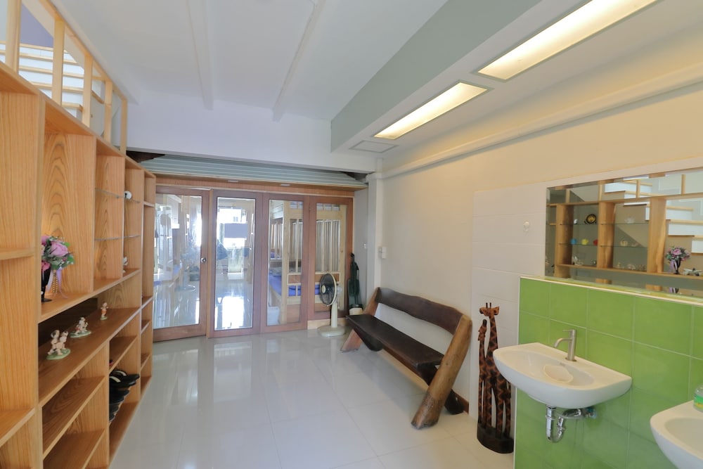 Hotel Saen Sabai Hostel