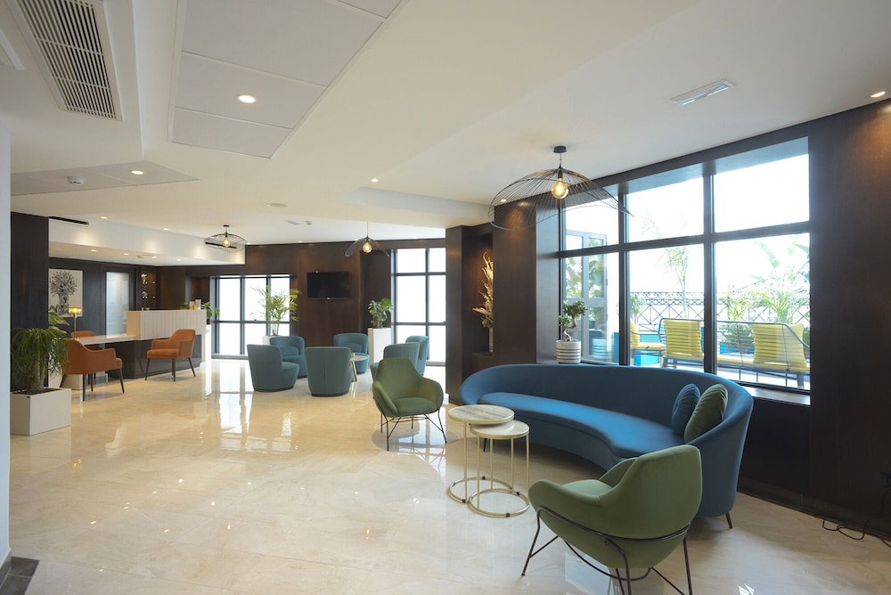 Hotel Maia Hotel Suites