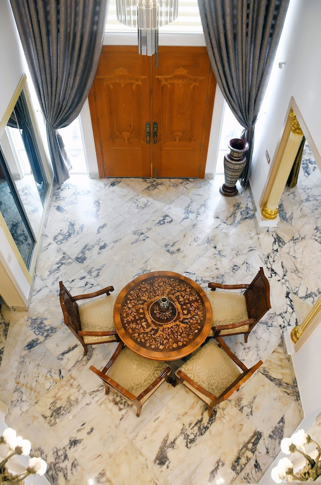 L'orchidée - Luxury Suites