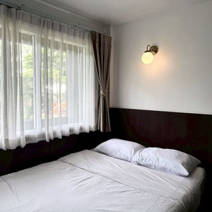 Hotel Four Sisters Hostel cazare Samphanthawong